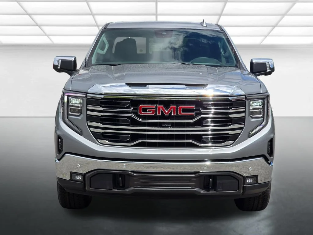 2026 GMC Sierra 1500 SLT - Photo 11
