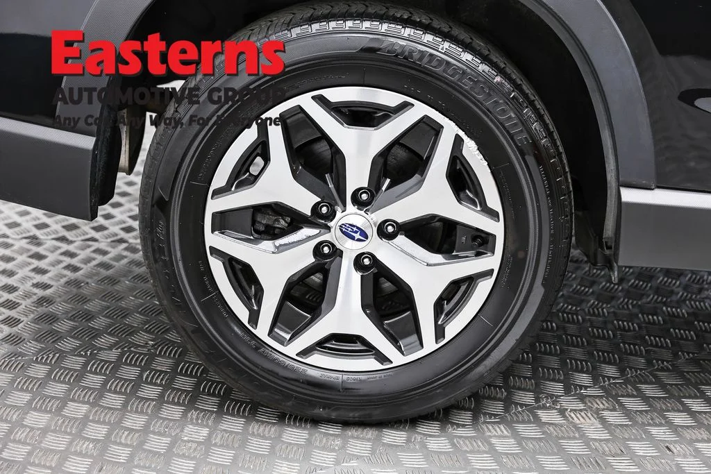 Used 2022 Black Subaru Premium image 33