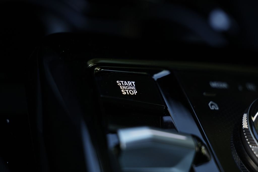 2025 BMW 5 Series 530i - Photo 40