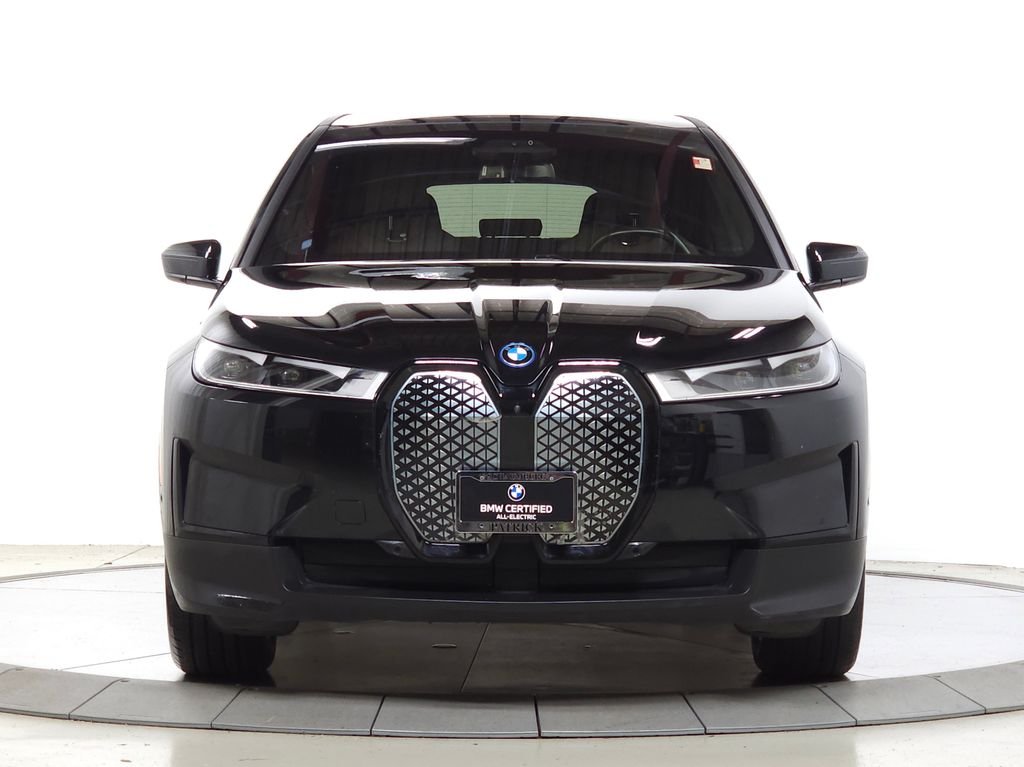 Used 2024 Black Sapphire Metallic BMW xDrive50 image 2