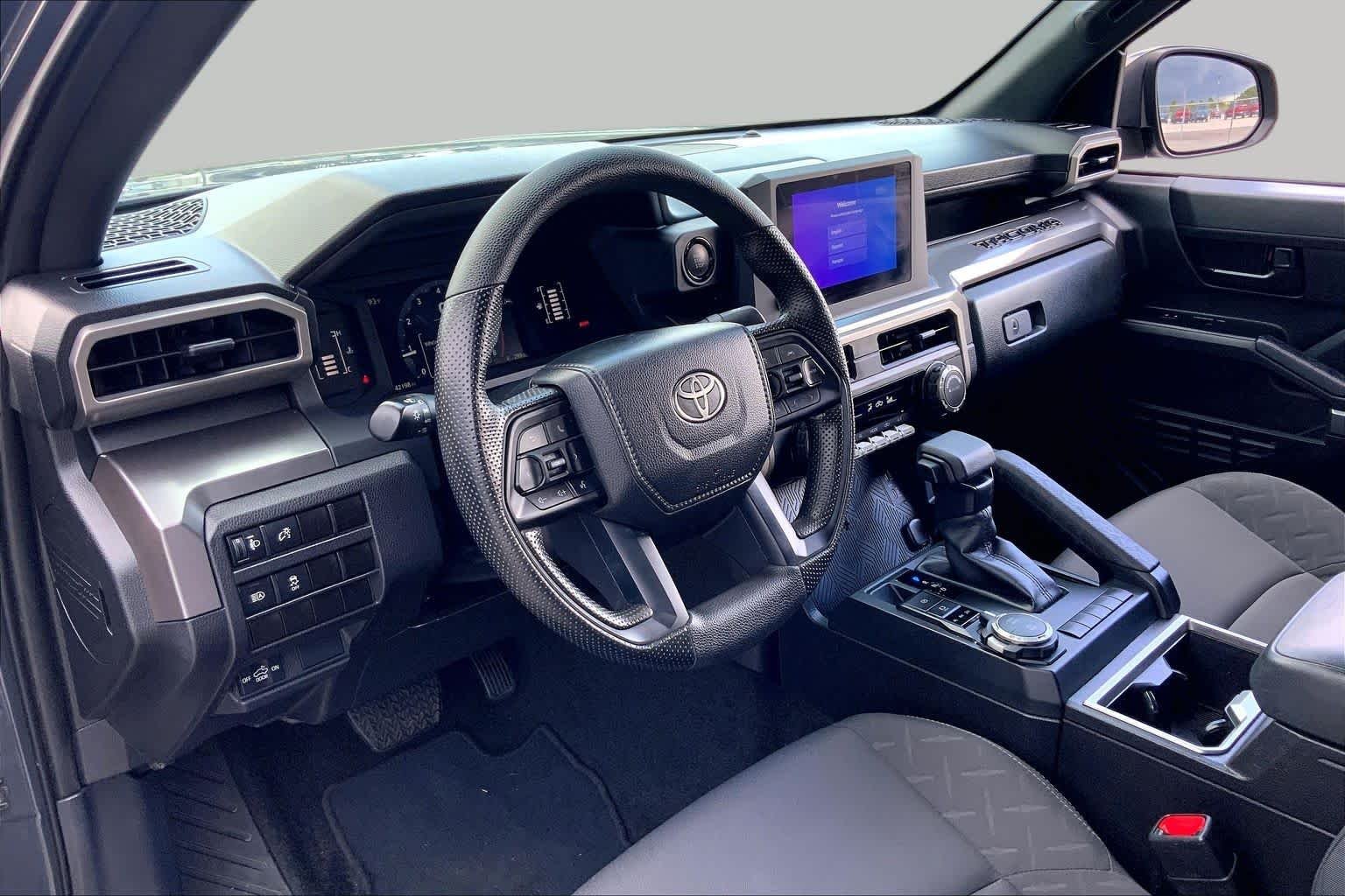 Used 2024 Underground Toyota SR5 image 33