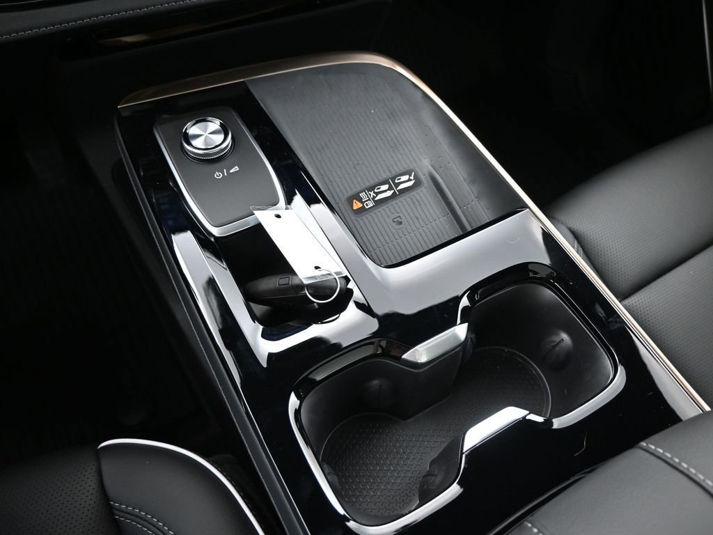 2025 Buick Enclave Avenir - Photo 16