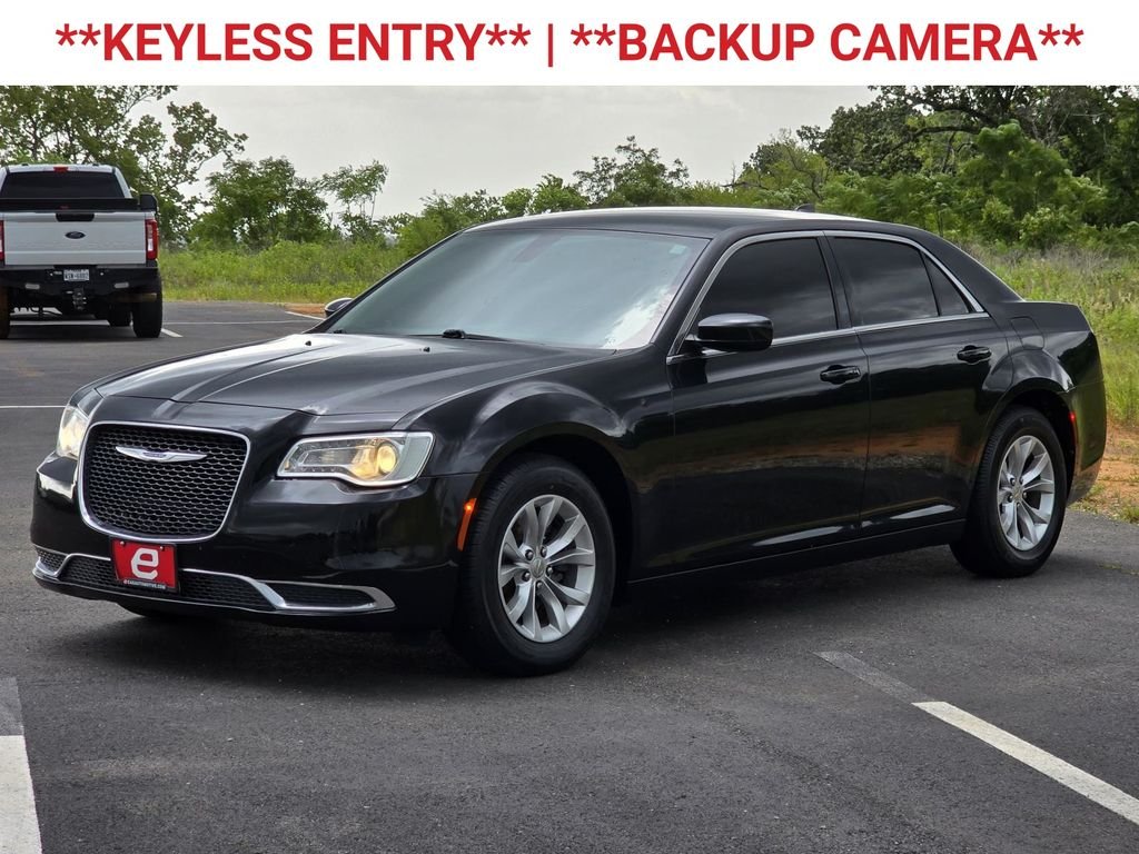Used 2018 Gloss Black Chrysler Touring image 3