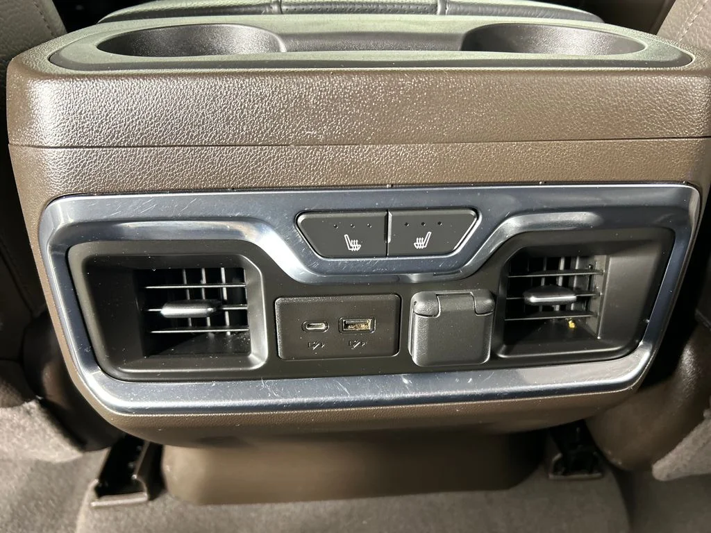 Used 2021 Black GMC Denali image 19