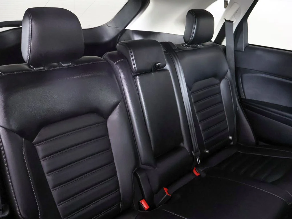 Used 2023 Black Ford SEL image 32