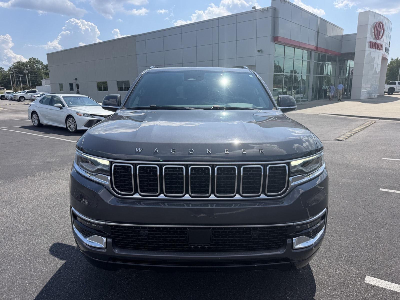 Used 2022 Baltic Gray Metallic Clearcoat Jeep Series I image 2