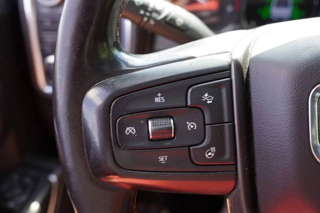Used 2020 Onyx Black GMC AT4 image 39