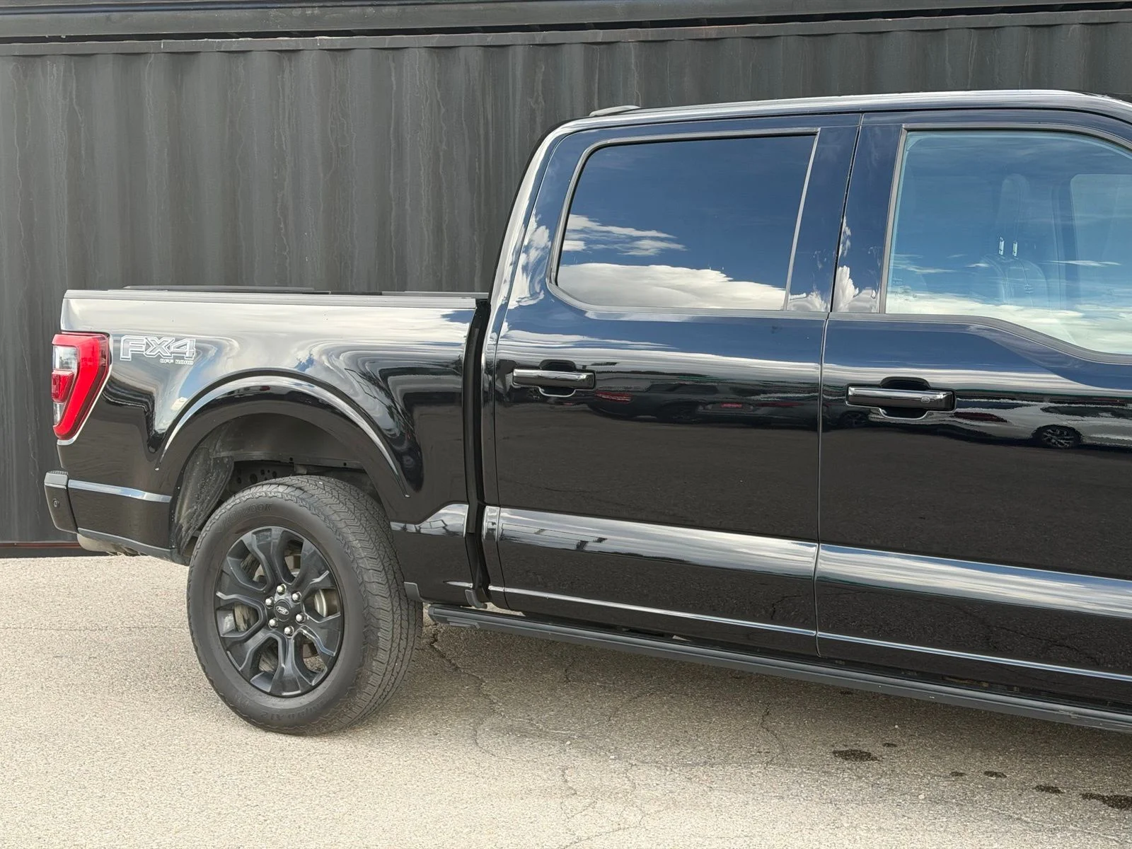 Used 2023 Black Ford Platinum image 5