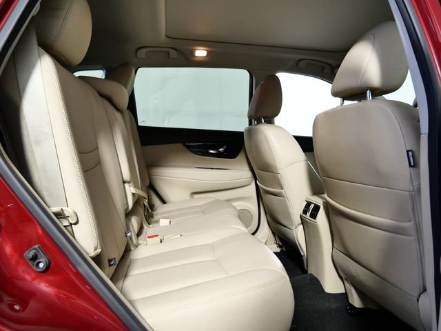 Certified Used 2020 Red Nissan SL image 14