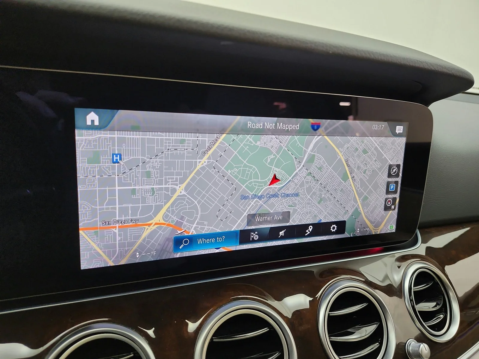Used 2022 MANUFAKTUR Diamond White Mercedes-Benz E 350 RWD Sedan image 9