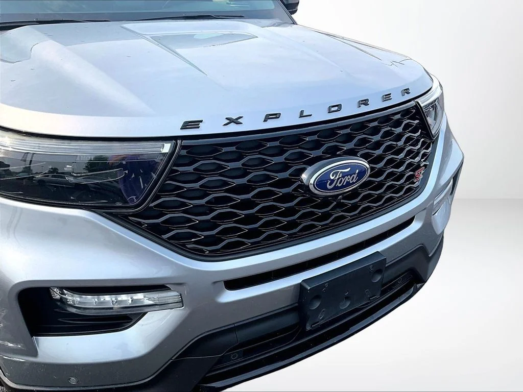 Used 2020 Silver Ford ST image 27