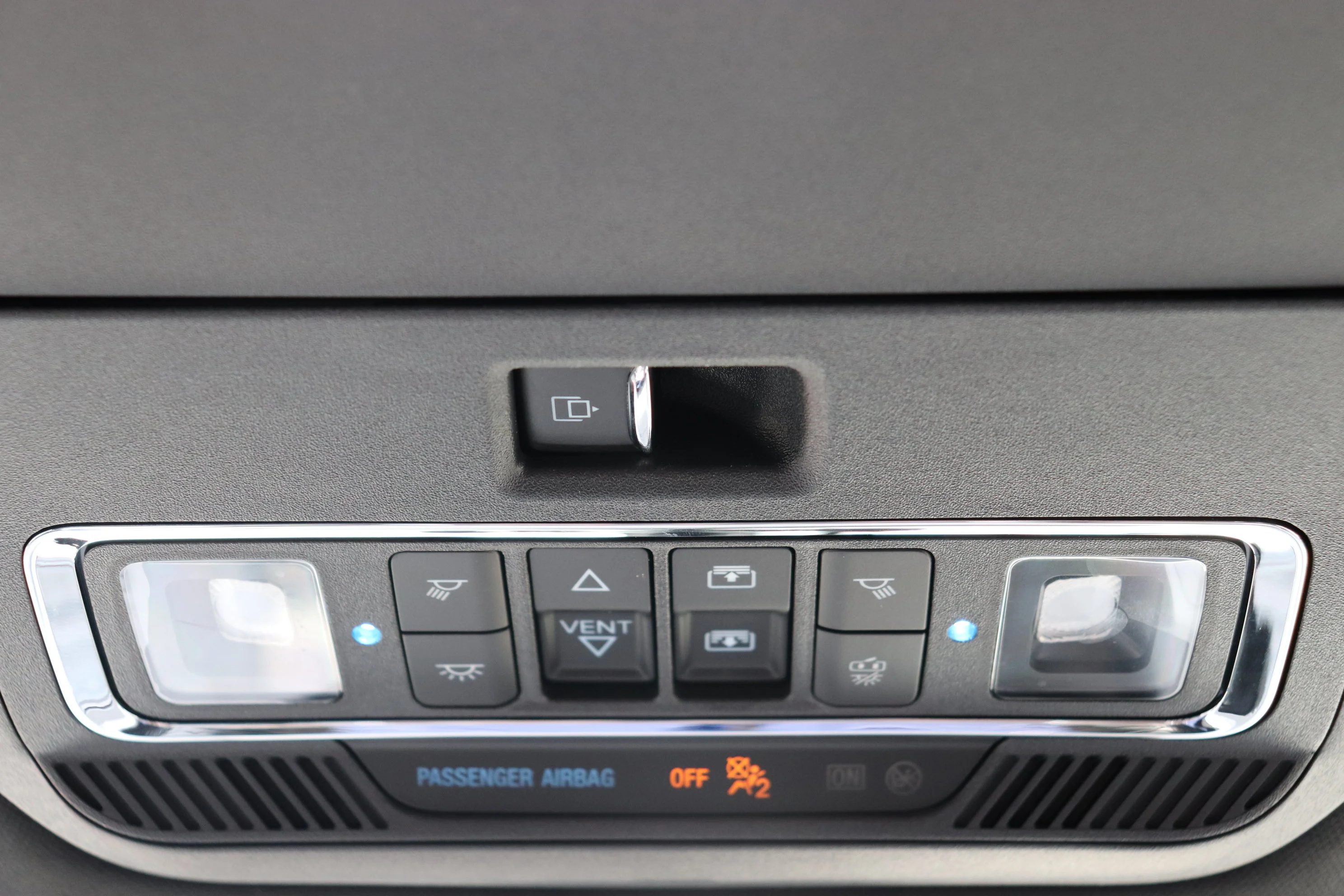 Used 2022  Ford XL 4WD SuperCrew 5.5