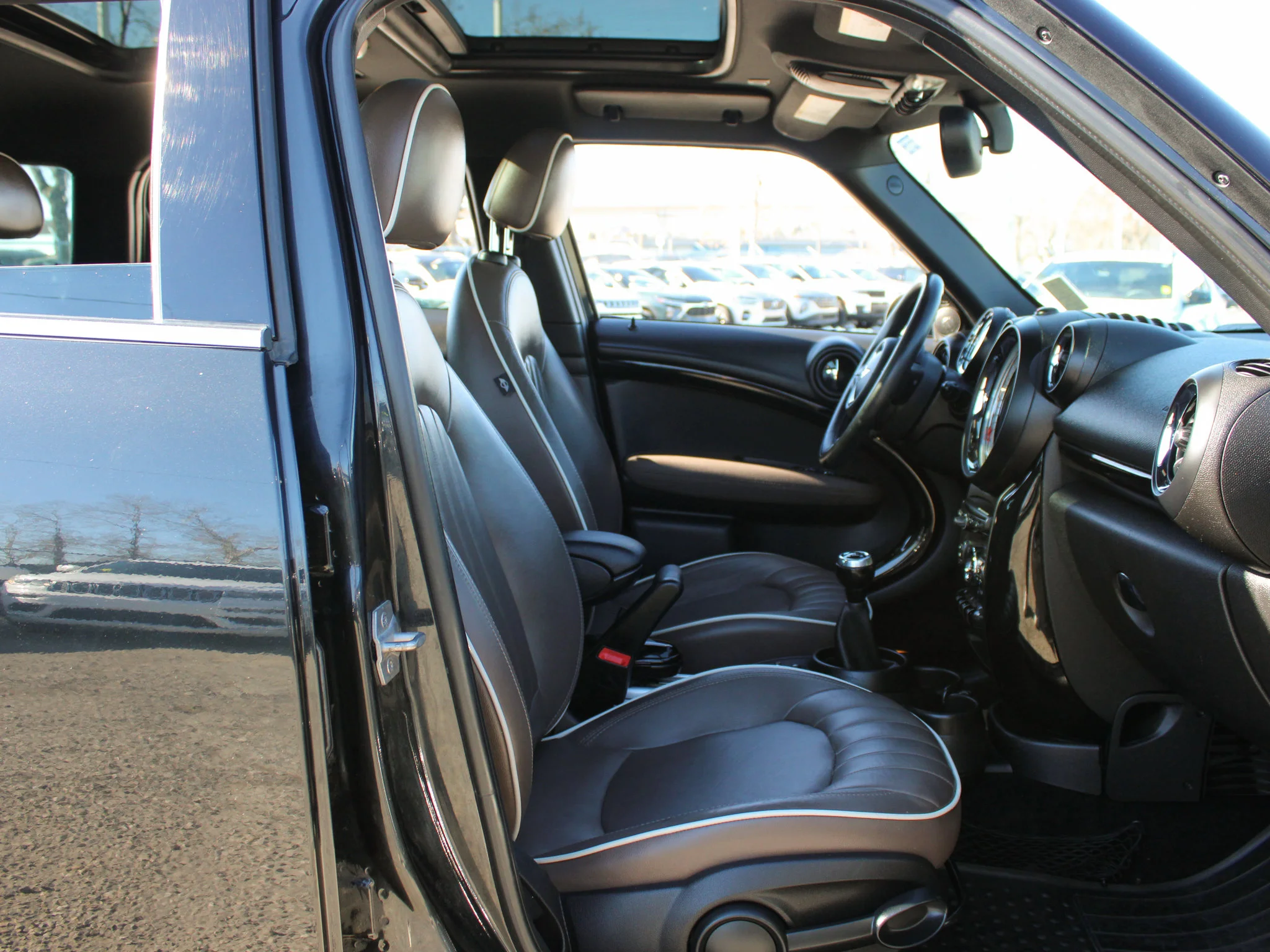 Used 2014  MINI S * AWD | Manual | Harman/Kardon | Heated Seats | Dual-Pane Sunroof image 17