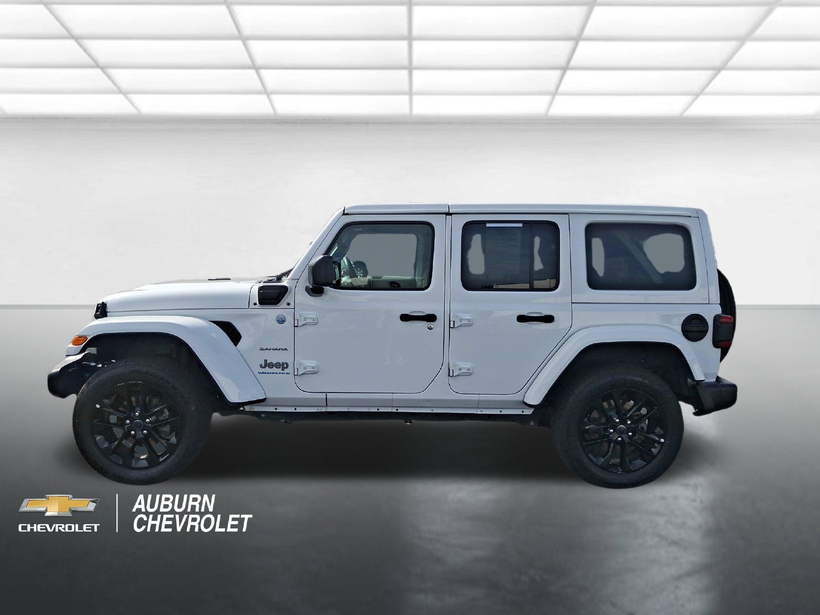 Used 2024 White Jeep Sahara 4xe image 3