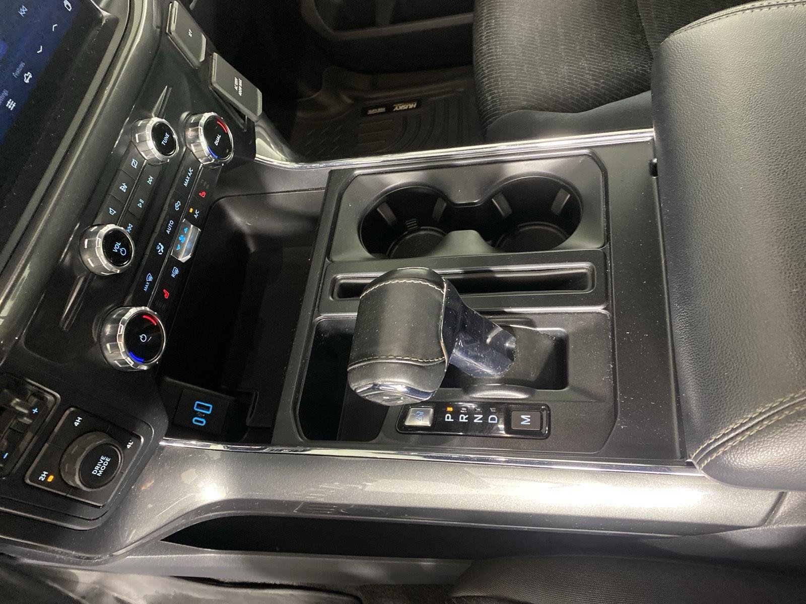 Used 2022 Oxford White Ford XLT image 26