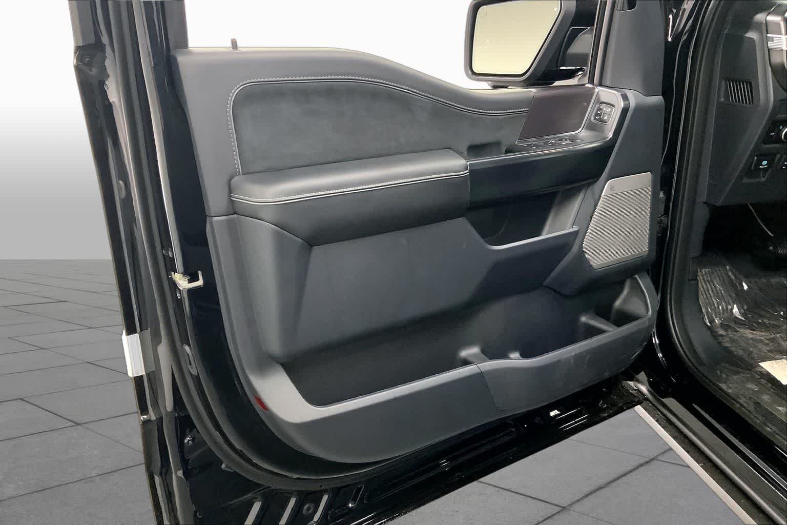 New 2026 Agate Black Metallic Ford Platinum® image 10