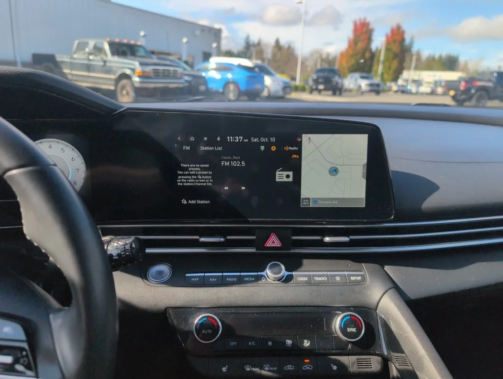 Certified Used 2025 Blue Hyundai SEL Convenience image 25