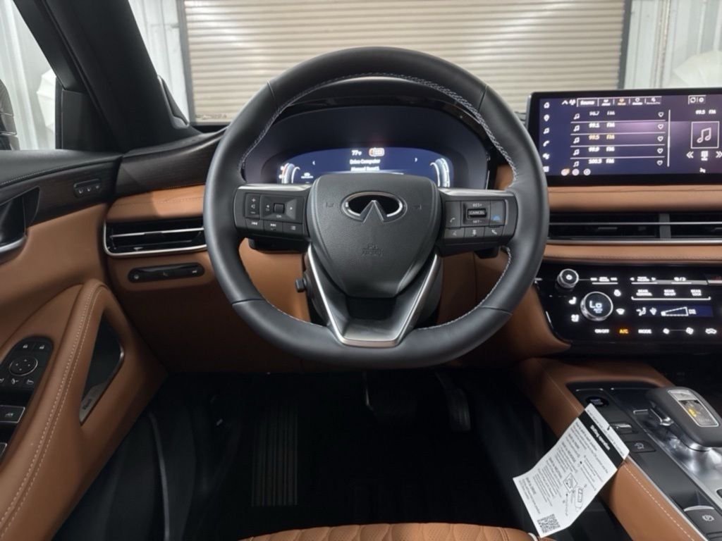 Used 2026 Black INFINITI Autograph image 12