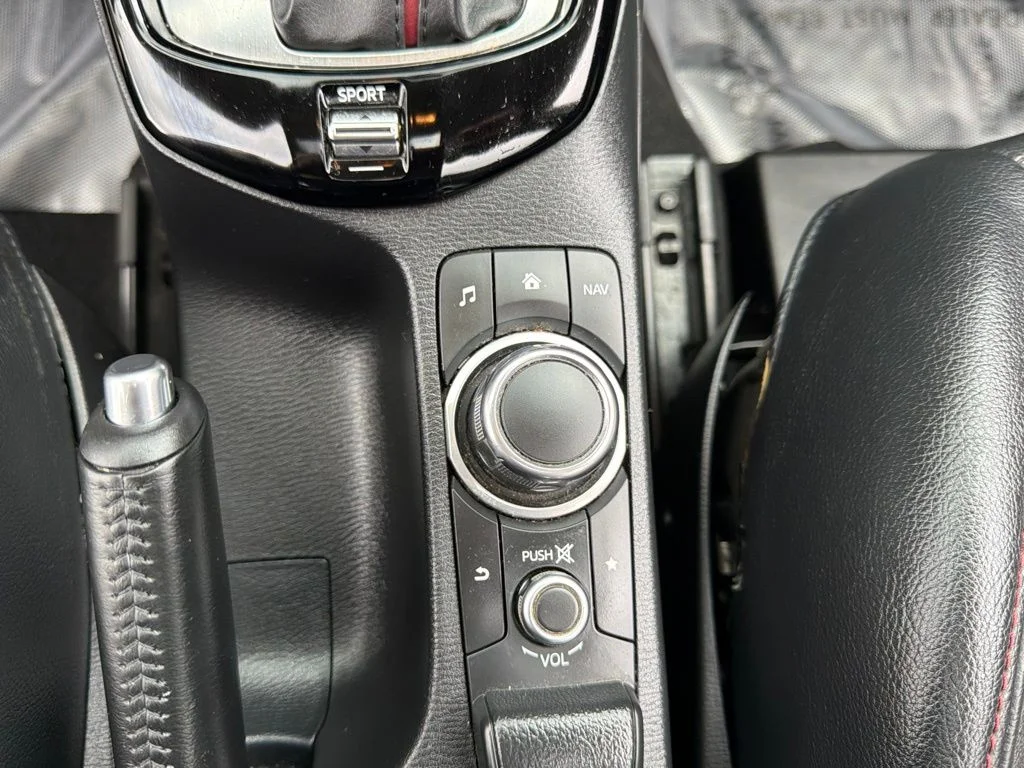 Used 2017 Black Mazda Grand Touring image 28