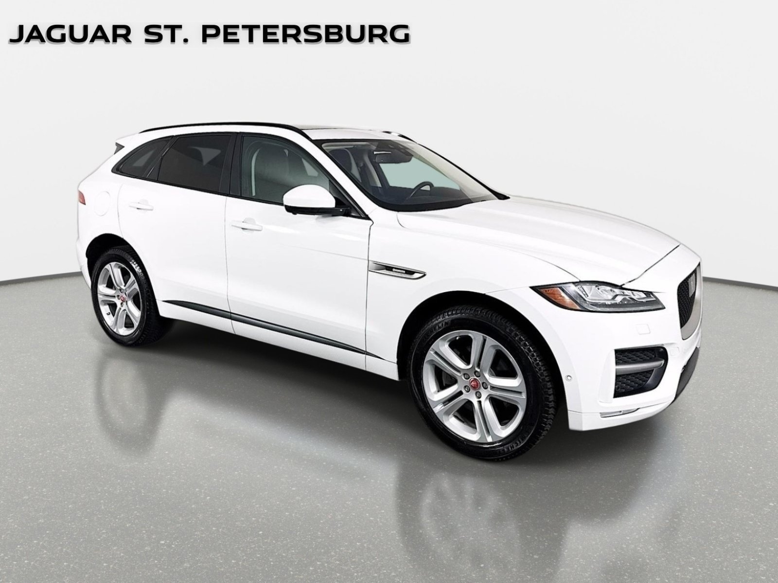 Used 2017 Polaris White Jaguar 35t R-Sport image 3