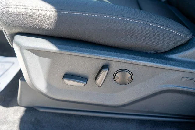 New 2026 Avalanche Ford XLT image 12