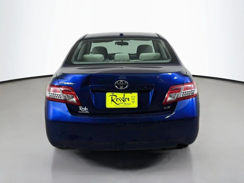Used 2010 Blue Toyota LE image 7