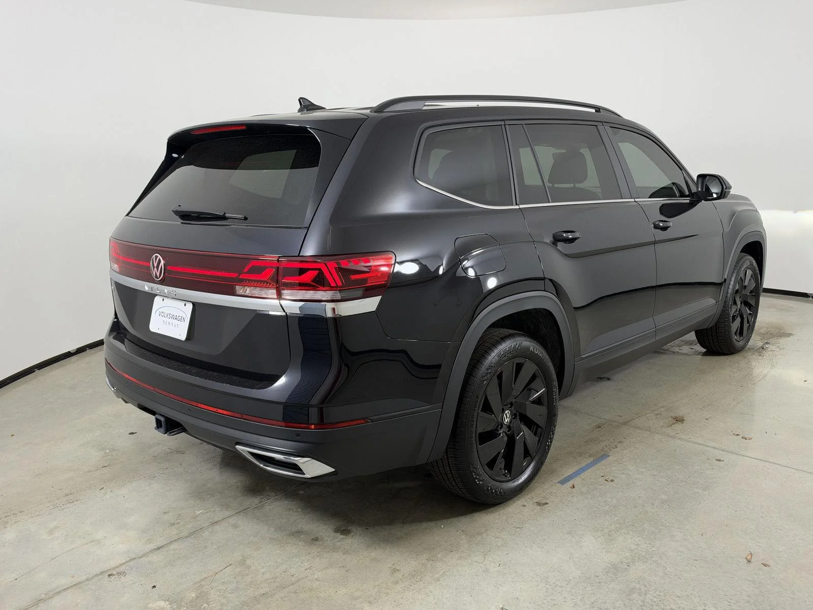 New 2026 Deep Black Pearl Volkswagen 2.0T SE w/Technology image 5