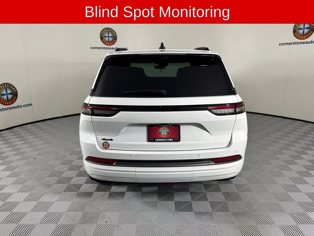 New 2027 Bright White Clear-Coat Paint Jeep Limited Reserve image 18