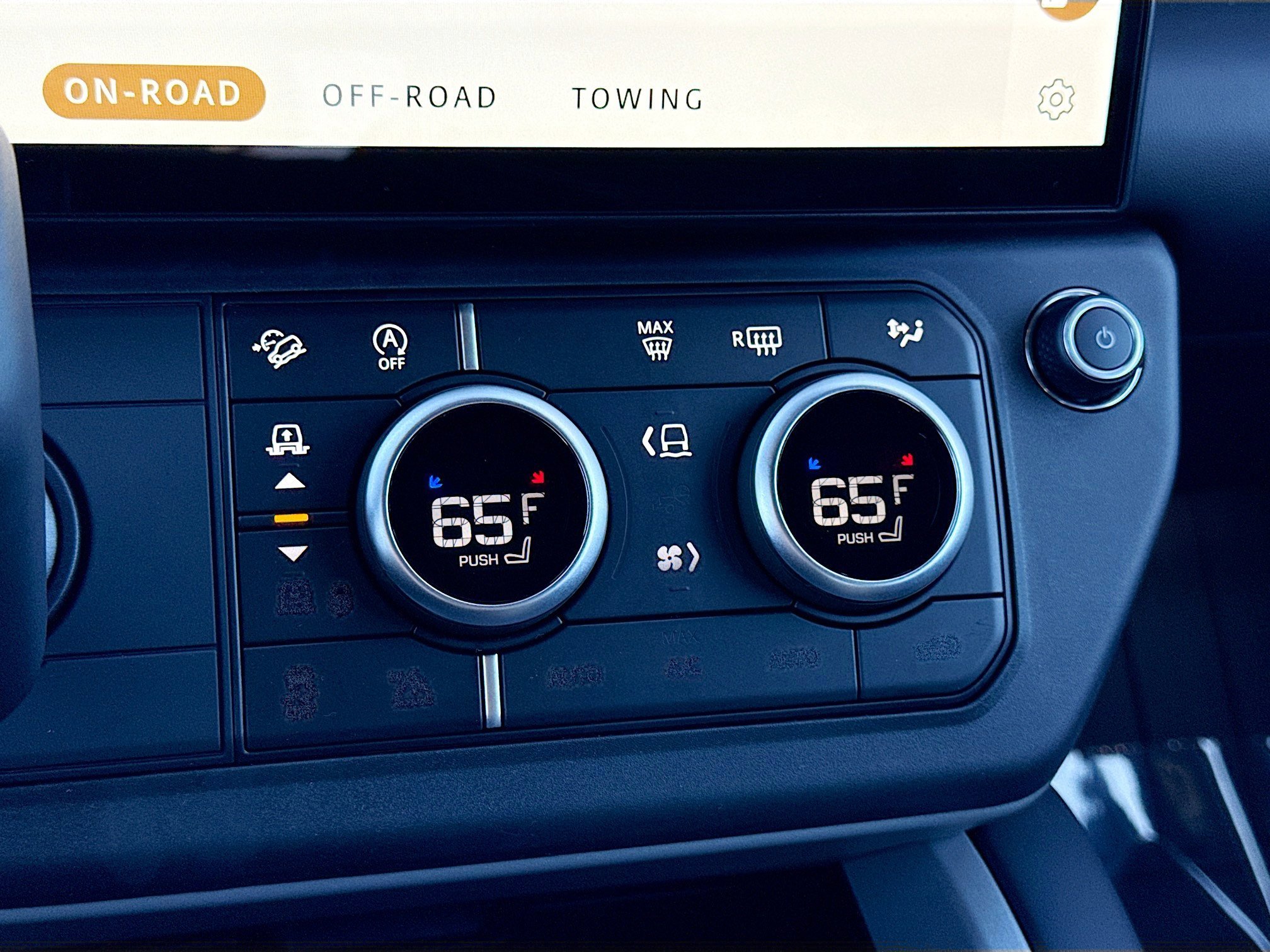 2026 Land Rover Defender X - Photo 34