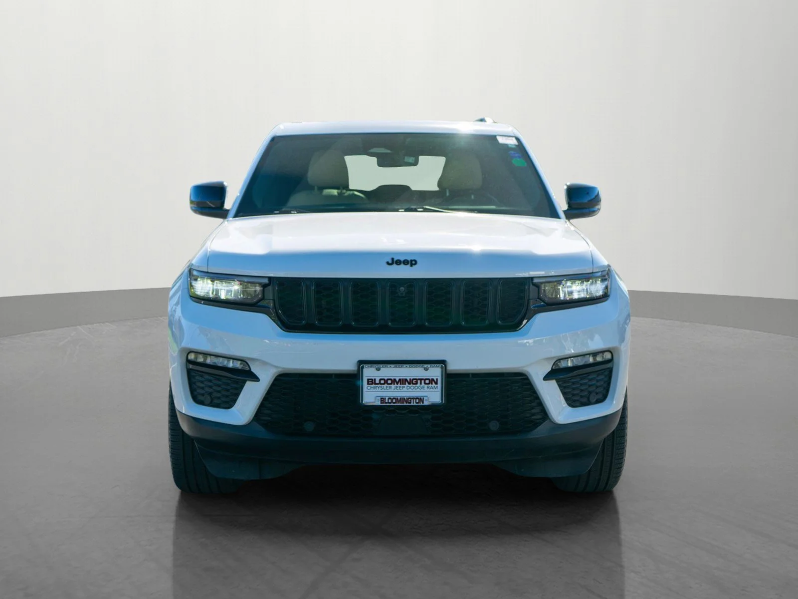 Used 2023 Jeep Grand Cherokee Limited with VIN 1C4RJHBG1PC542990 for sale in Minneapolis, Minnesota