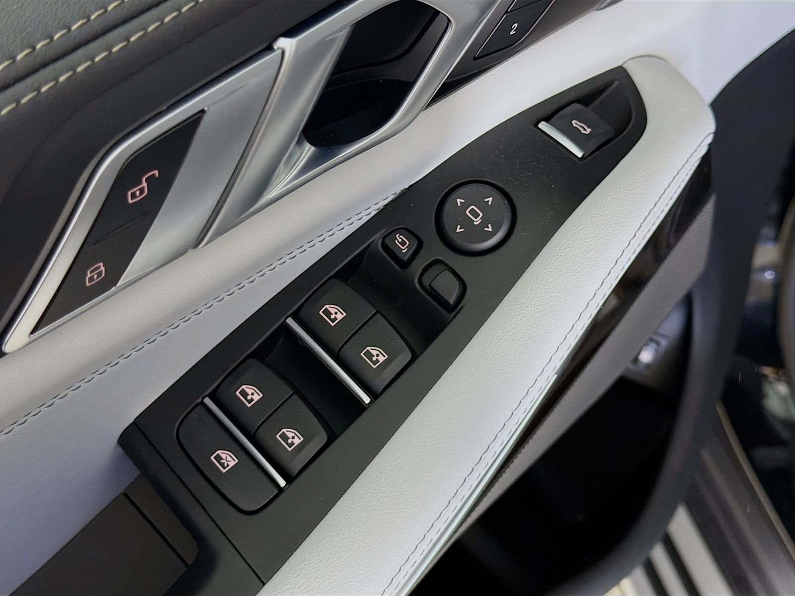 2026 BMW X5 50e - Photo 18