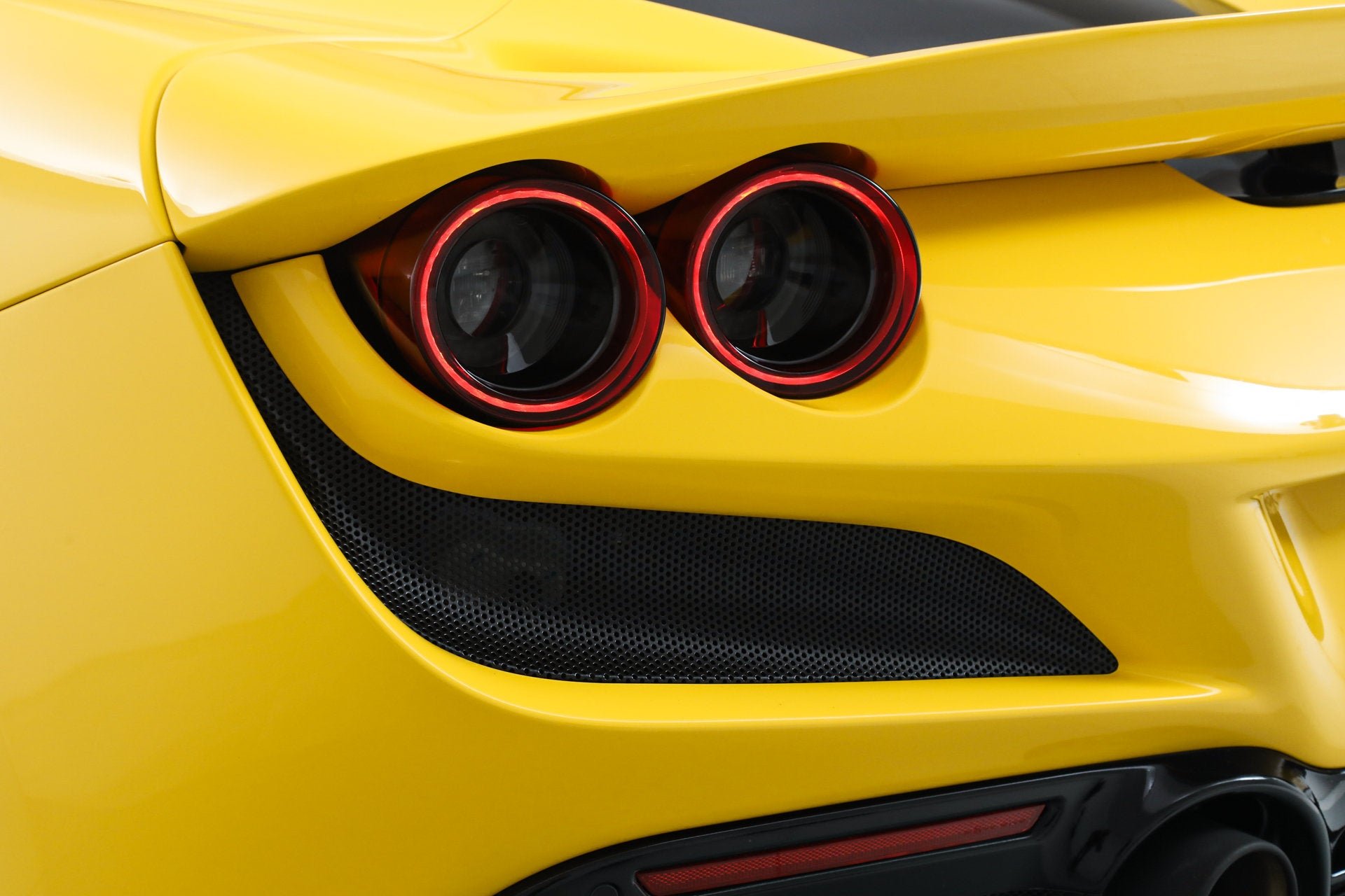 Certified Used 2022 Yellow Ferrari  image 17