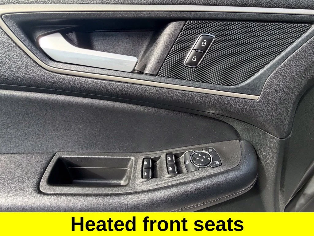 Used 2024 Gray Ford SEL image 15