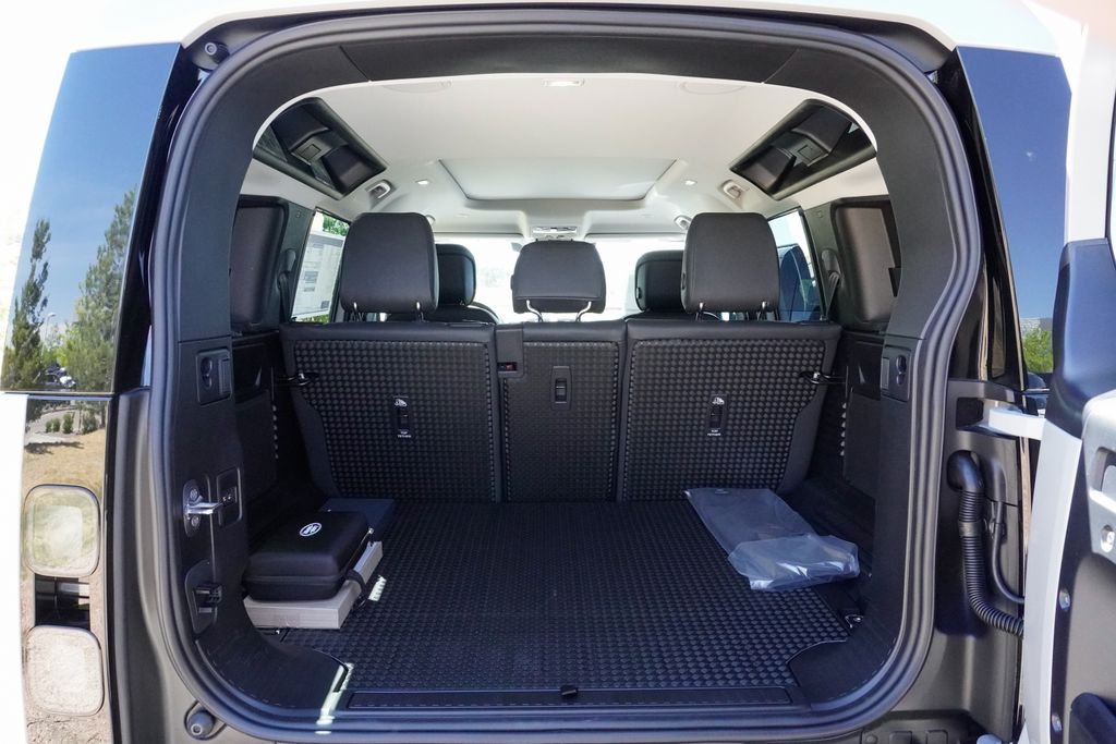 New 2026 Borasco Grey Land Rover X-Dynamic SE image 31