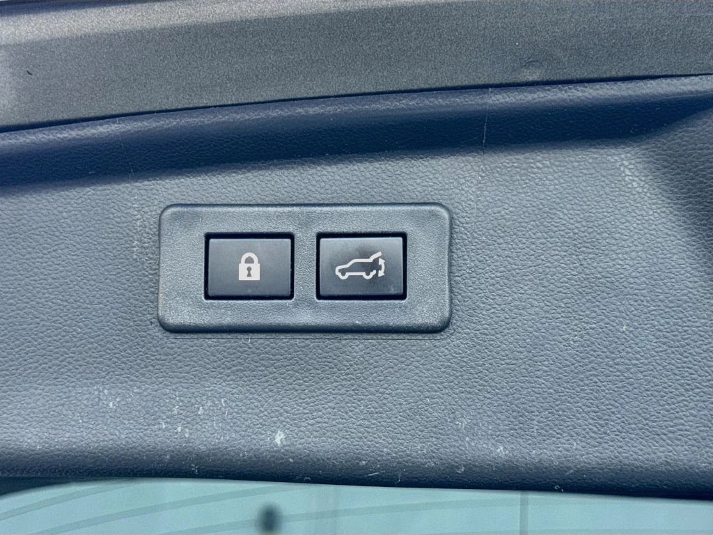 Used 2024 Brown Subaru Touring image 33