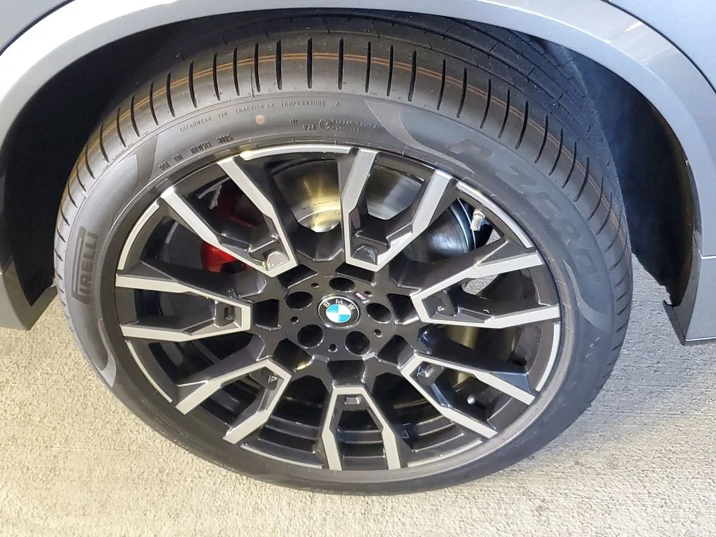 Used 2026 Gray BMW sDrive40i image 5