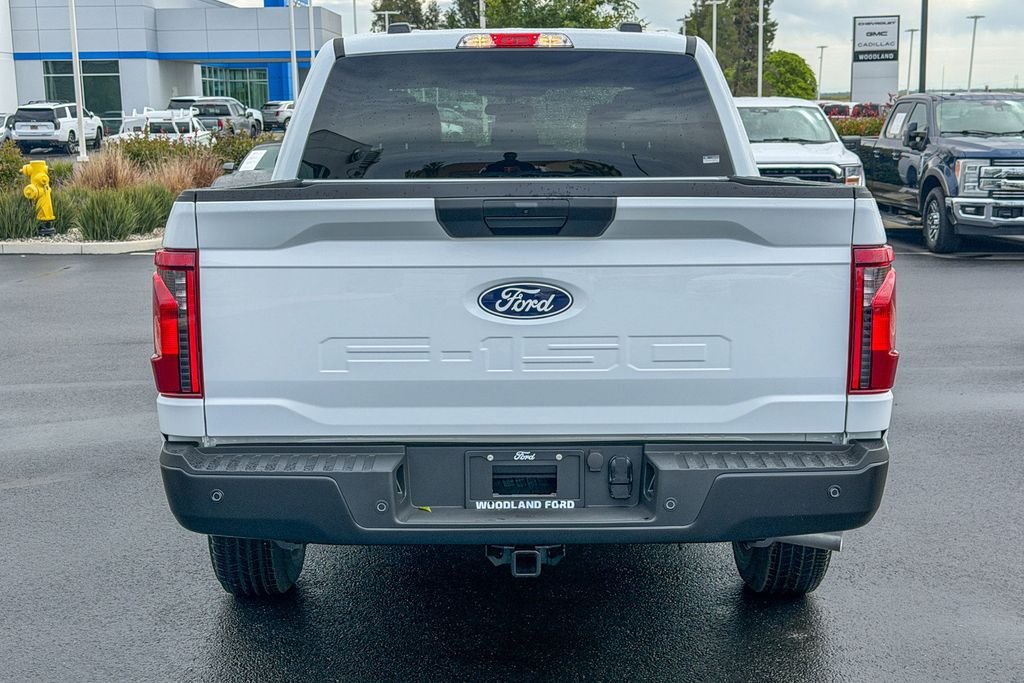 New 2026 Oxford White Ford XL image 8