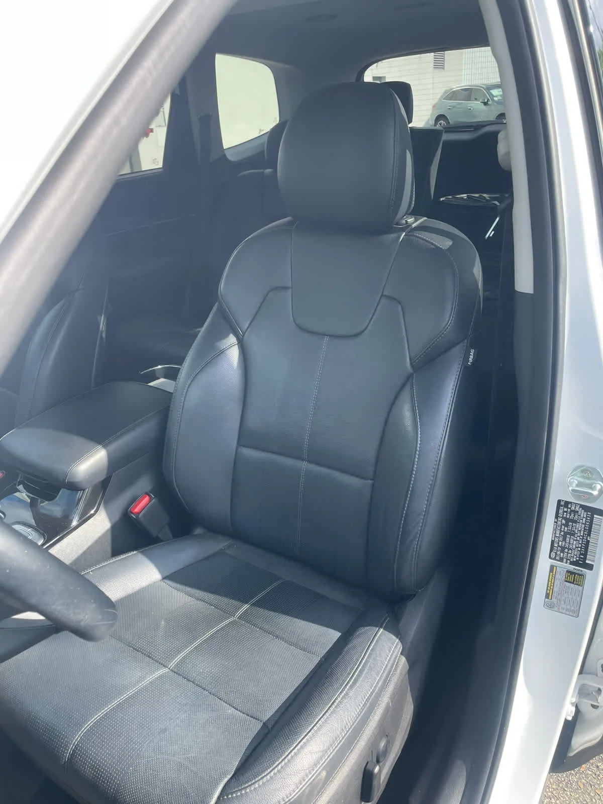 Used 2020 Snow White Pearl Kia EX image 7