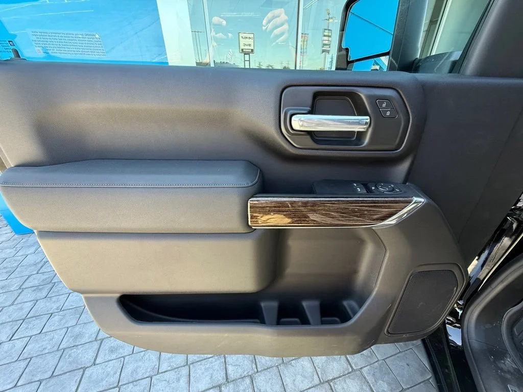 New 2026 Onyx Black GMC SLE DRW image 29