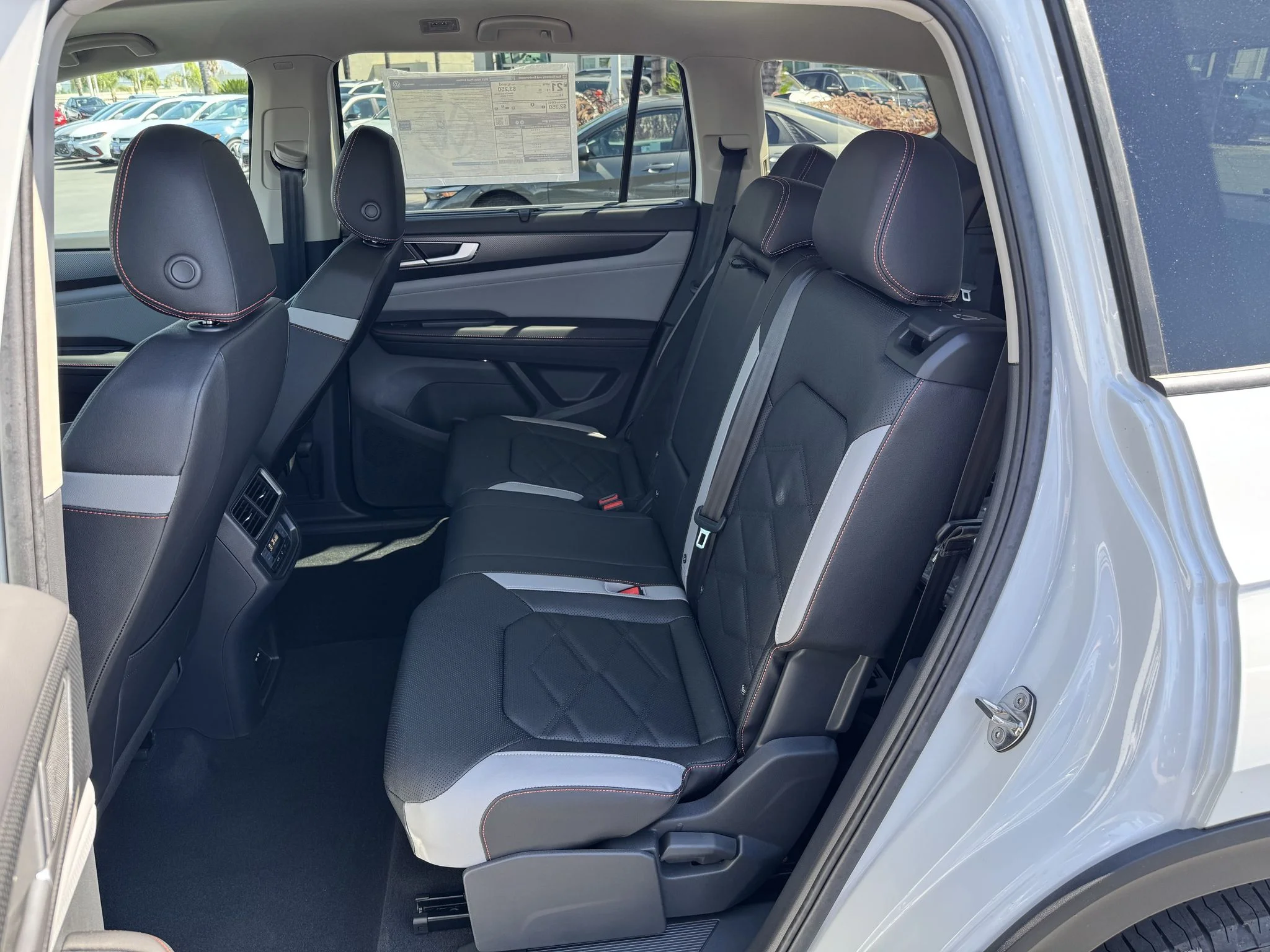 New 2026 Opal White Pearl Volkswagen 2.0T Peak Edition image 30