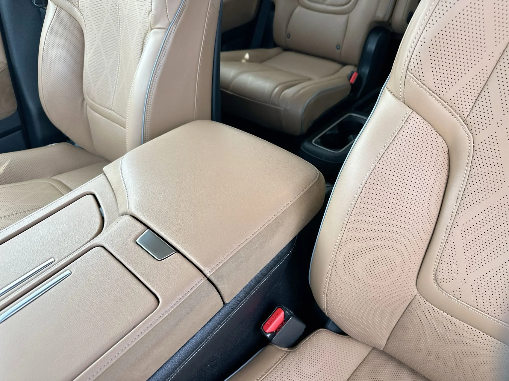 Used 2025 Coulis Red INFINITI SENSORY image 22