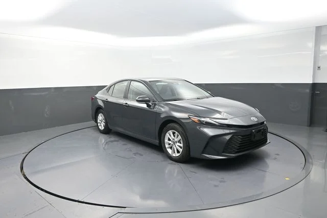 Used 2026  Toyota LE image 26