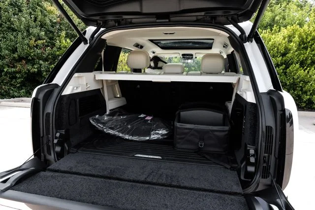 New 2026 White Land Rover SE image 63