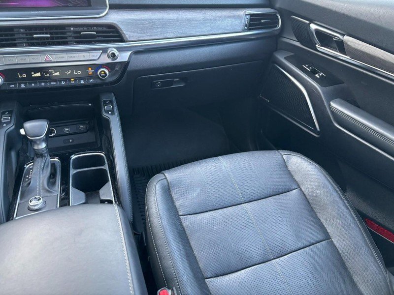 Used 2022 Everlasting Silver Kia SX FWD image 17