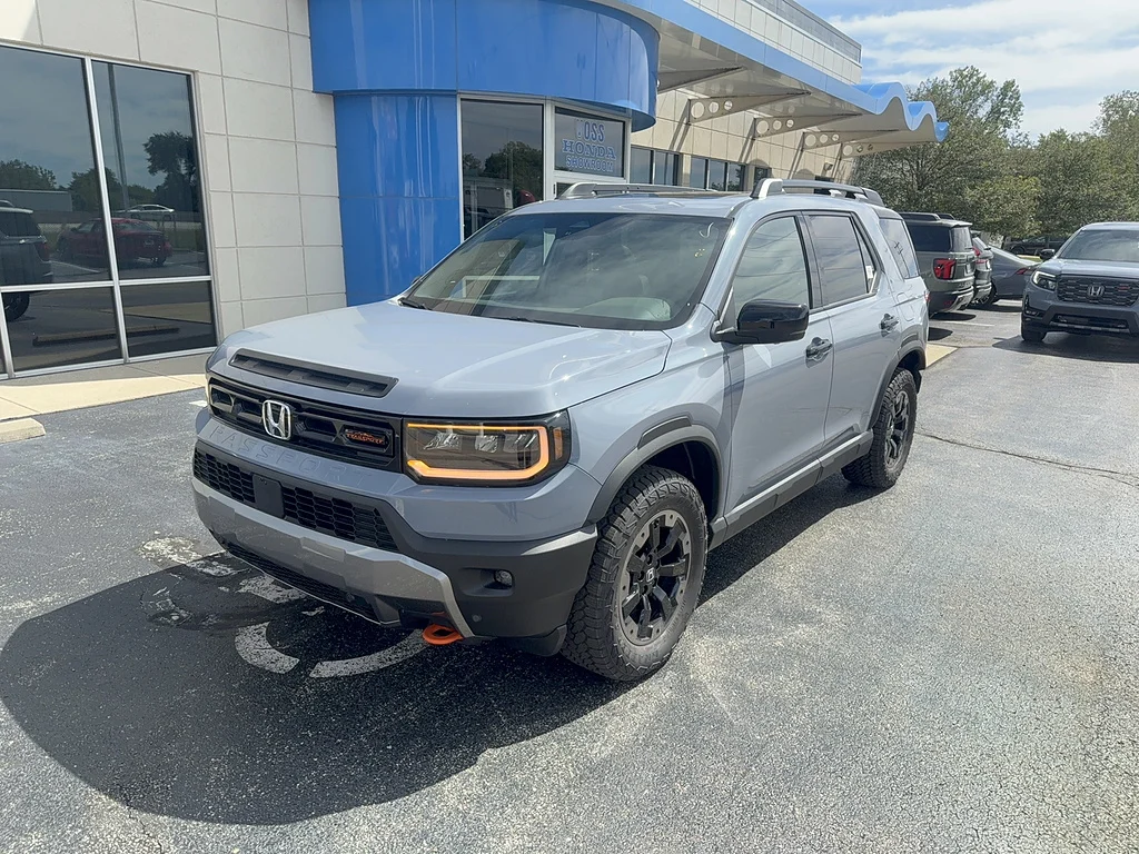 New 2026 Sonic Gray Pearl Honda TrailSport Elite image 1