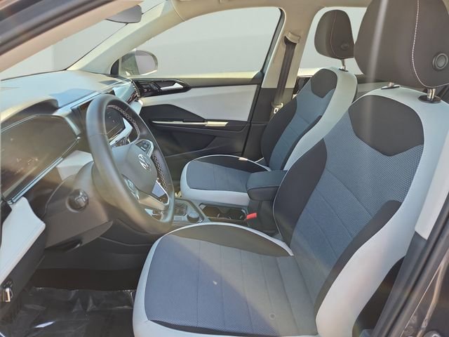 Certified Used 2025 Gray Volkswagen 1.5T S image 26