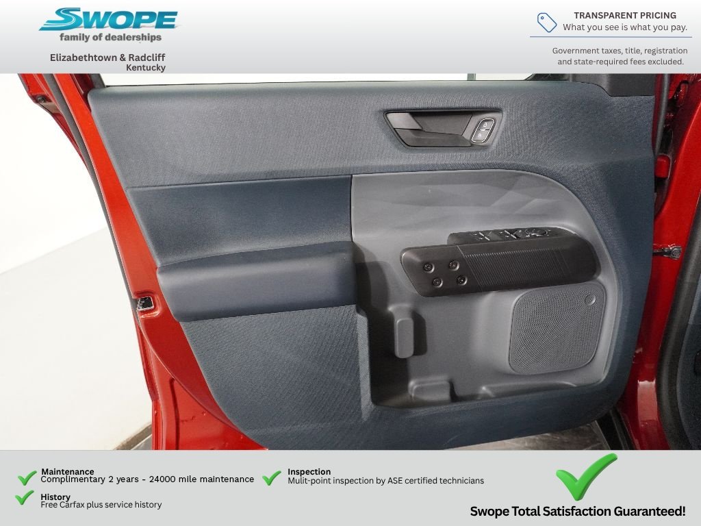 Used 2025 Ruby Red Metallic Tinted Clearcoat Ford XLT image 13
