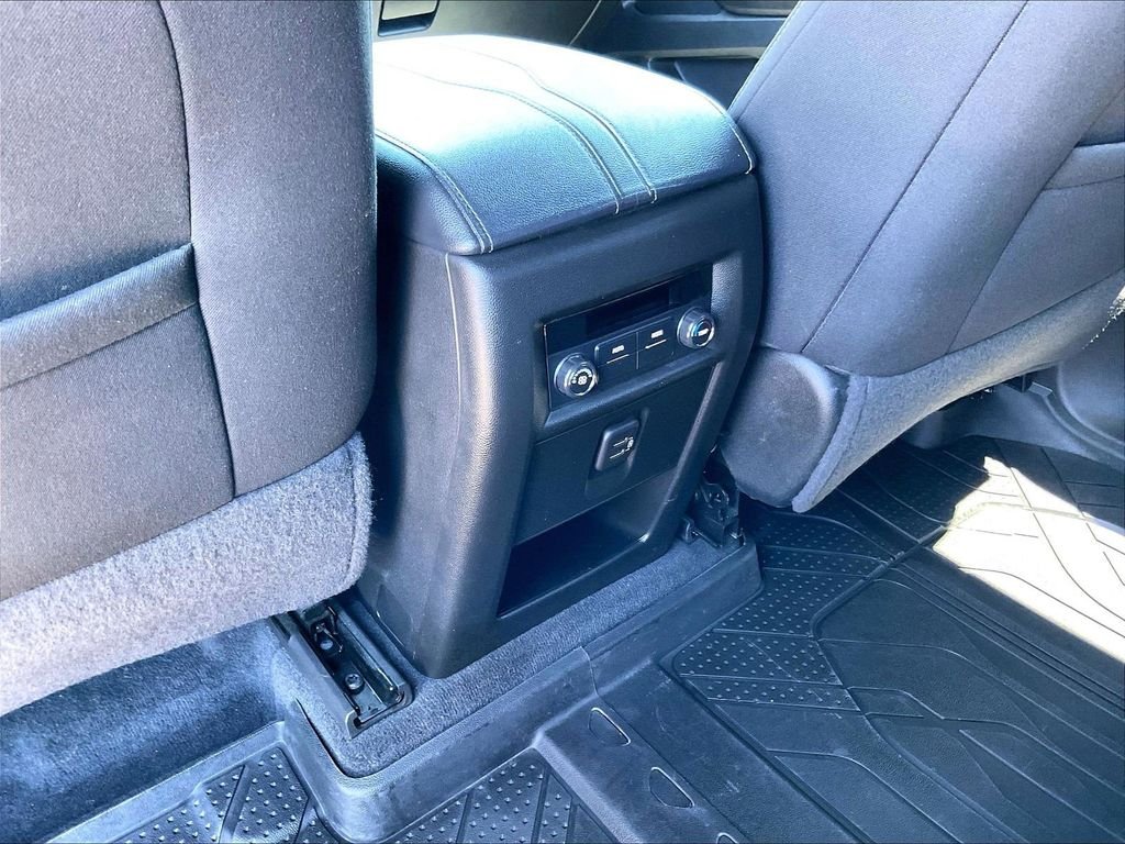 Used 2023 White Chevrolet LT image 28