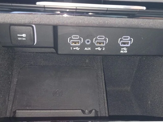 Certified Used 2022 White Jeep Series II image 24