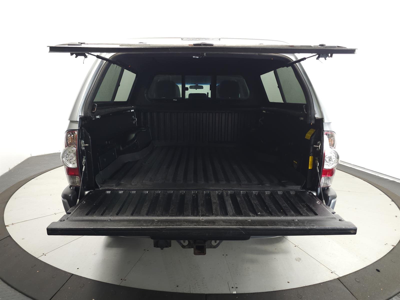 Used 2014 Silver Toyota Base image 9
